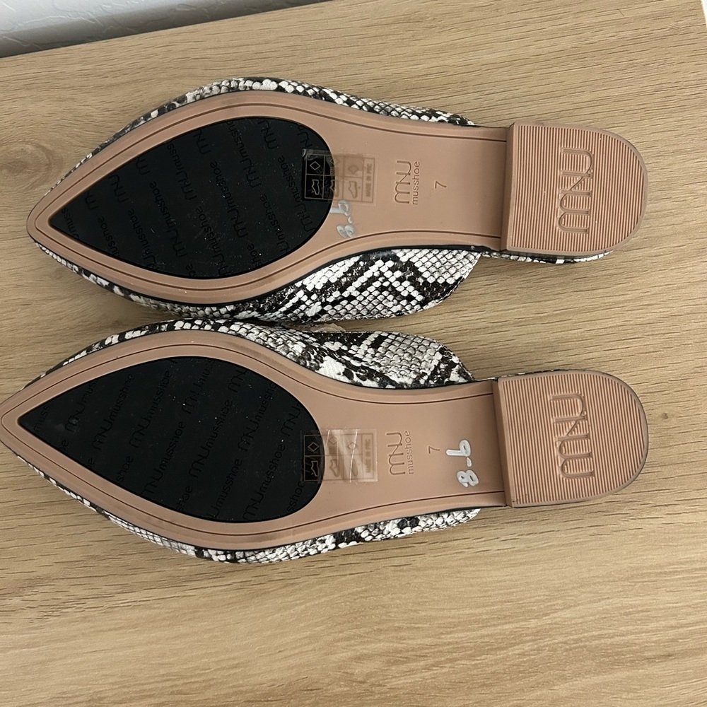 Mules - Picture 2 of 3